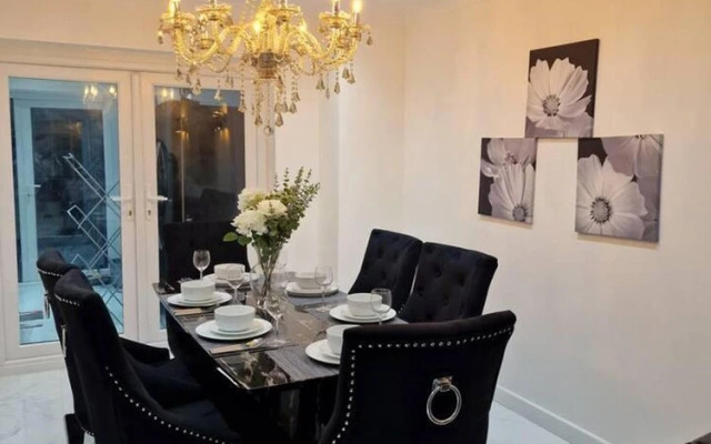 Beautiful and Modern House in Gravesend