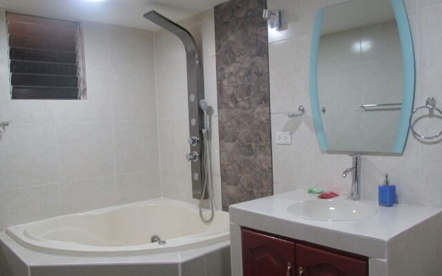 Hatun Wayna Inn Machu Picchu