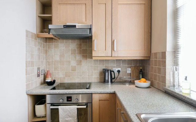 Charming London City Apartment