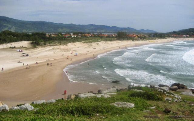 Flats da barrinha da ferrugem a 500mt do mar