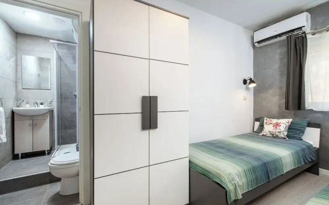 Modern Ensuite Rooms Near Balluta Bay