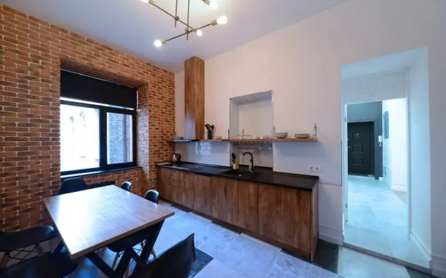 KievApts Pushkinskaya 10
