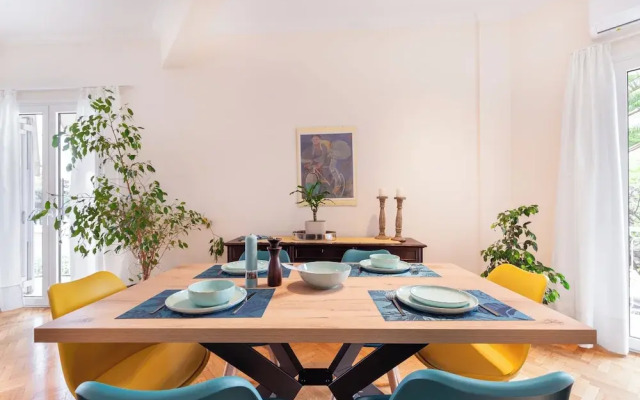 Edem Beach Apartment by Alimos Marina