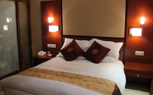 Glamor Hotel