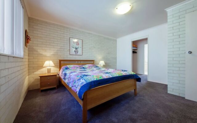 Classic View, 2/49 Victoria Parade