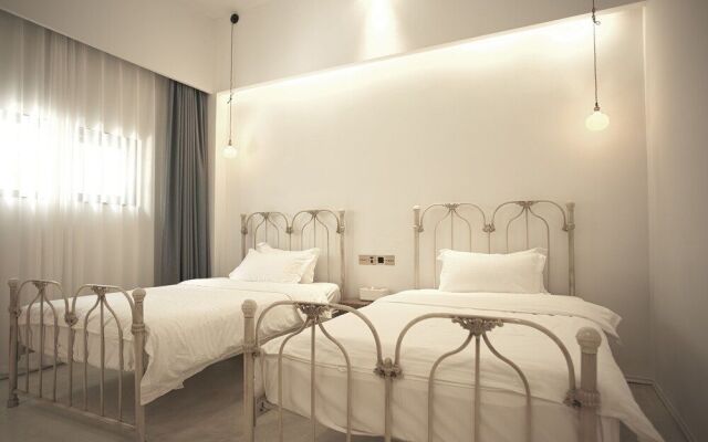 Unique Space Design Art Hotel