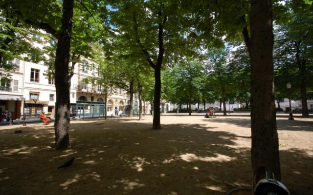 Apartment Place Dauphine - 4 Adults