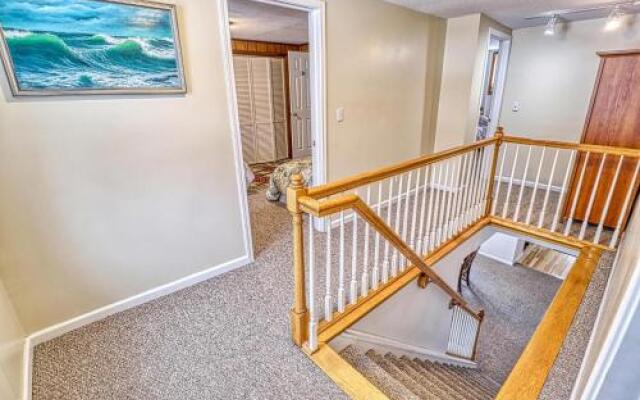 33 West Washington Street