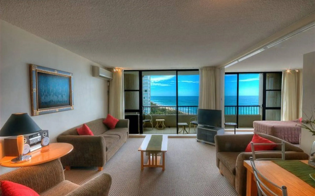 President Holiday Apartments