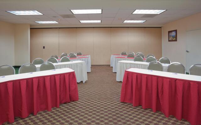 Holiday Inn Express Hotel & Suites Tracy by IHG