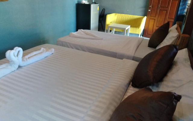 เชอโคว์ เชอโคว์ โฮมสเตย์