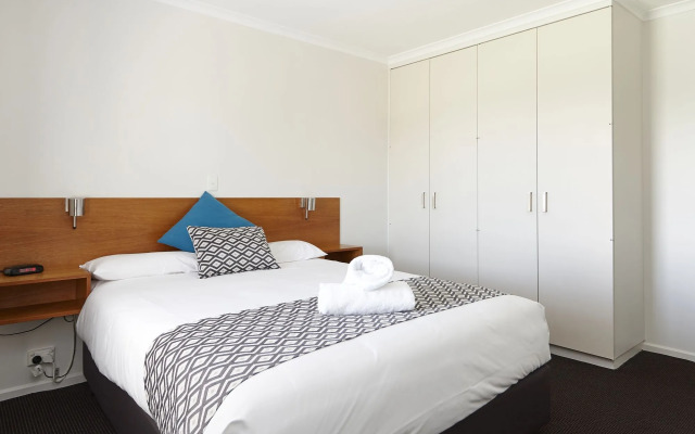 Elphin Motel & Serviced Apartments