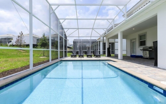 8BR ChampionsGate Pool Home wTheater