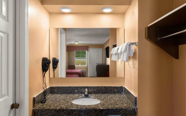 Econo Lodge Cornersville