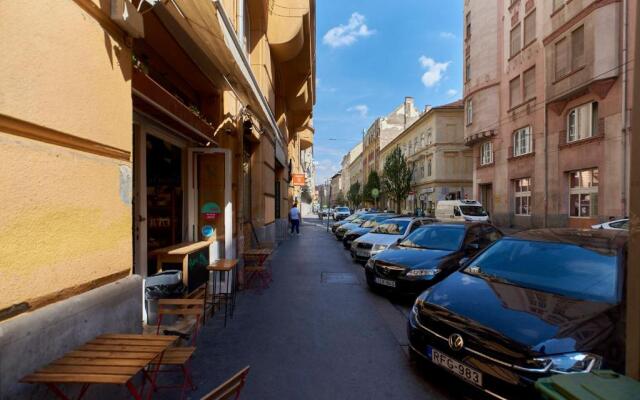 Budapest City Center W18