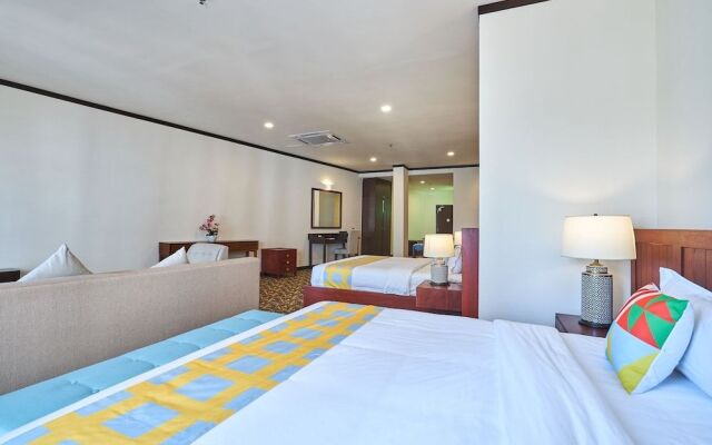 OYO Home 89378 The Platinum Suites