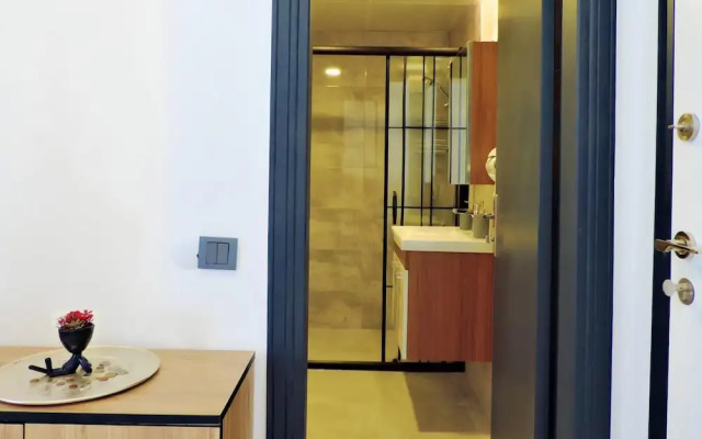 Chic Flat 10 min to Lara Beach in Antalya