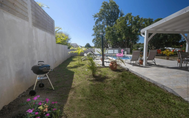 972A - Magnifique rez-de-chaussée avec piscine privative