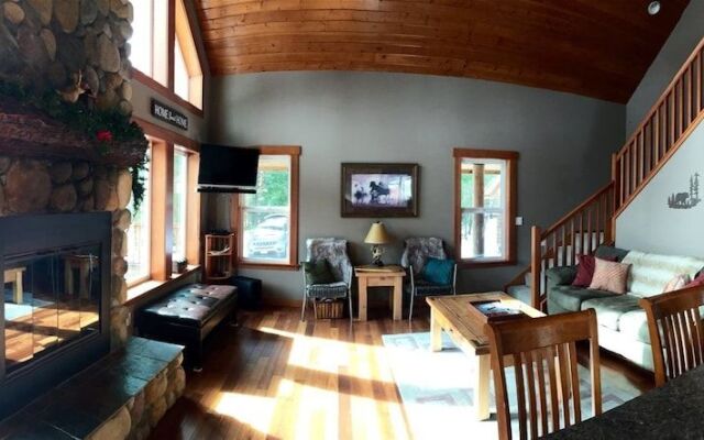 River Rock Mountain Cabin