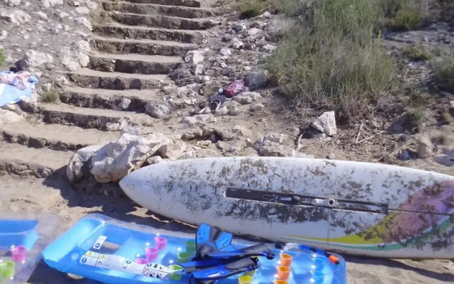 Cozy seaview apartment next to the beach