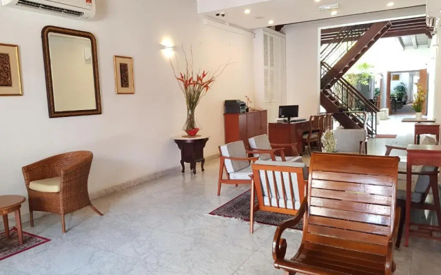 Heeren Palm Suites