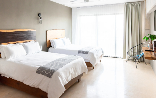 Hotel52
