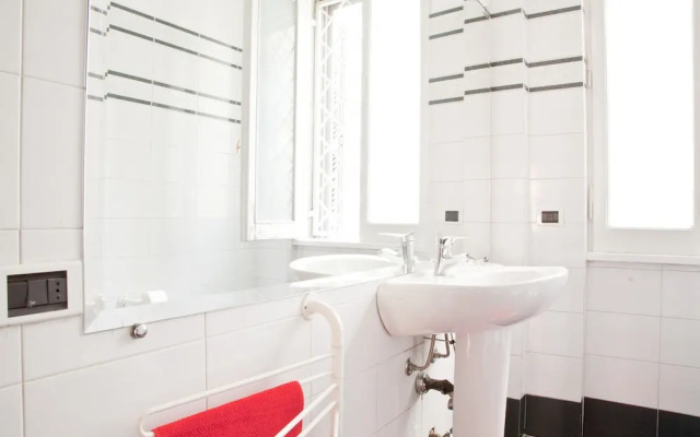 Kamchu Apartments Single Room Villa Ada 2