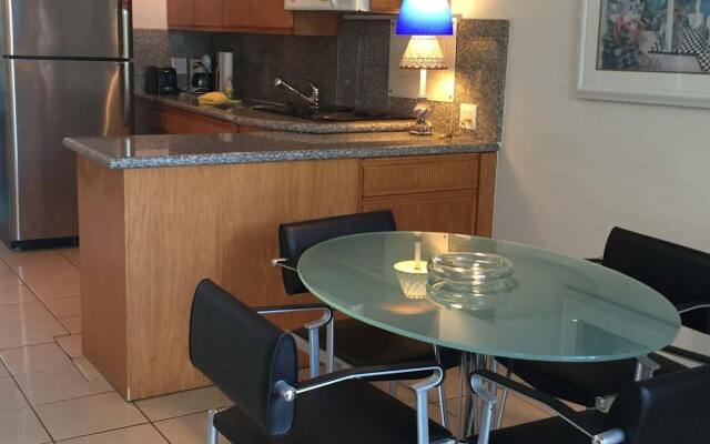 Manhattan Tower Apartment Hotel