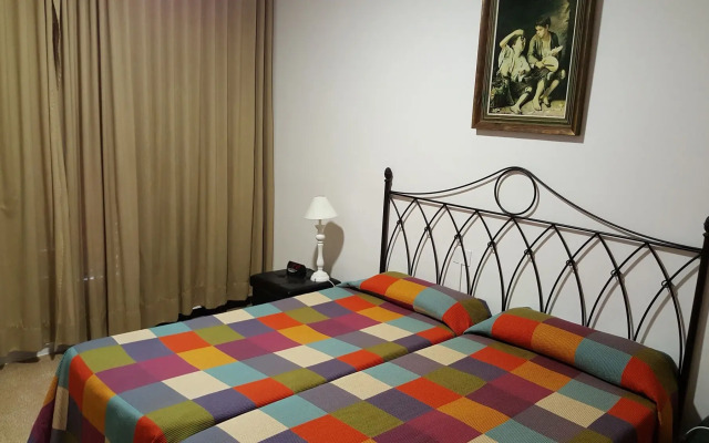 Hostal Residencia Catalina