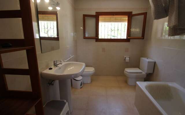 Laura-29A - pretty holiday property with garden and private pool in Calpe