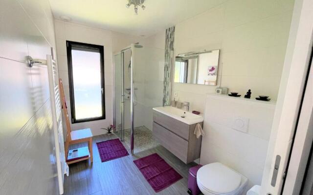 VILLA LUCIA, 8 PERS, au calme, proche plage à Vieux-Boucau