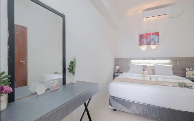 Well Designed and Warm 2BR Apartment at Vittoria Residence