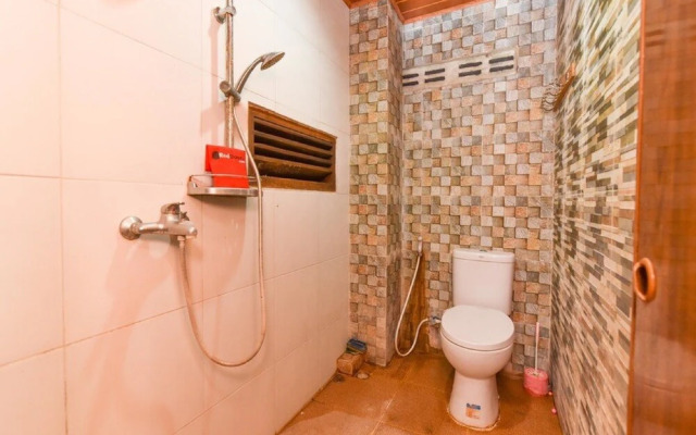 RedDoorz Near Lippo Plaza Sunset