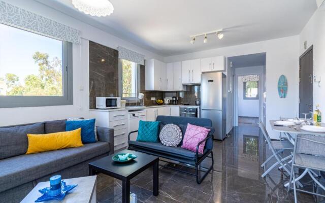 Kmeidos 1-Bedroom Apartment in Larnaca