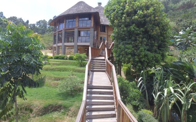 Trackers Safari Lodge Bwindi