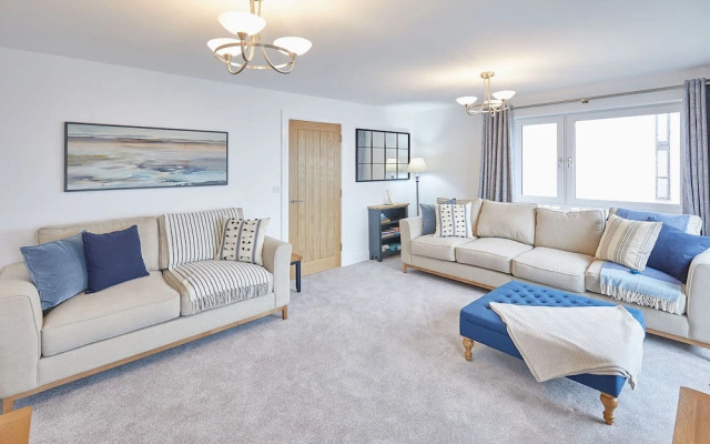 Host Stay 3 Queens Court
