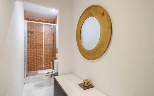 Lovely 1bed Apt W/balcony in Eixample