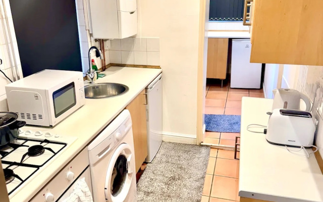 Cosy Leicester Apartment With 2 Bedrooms