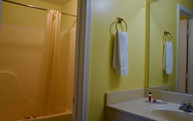 American Inn of Kinder