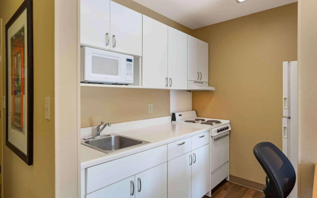 Extended Stay America Suites Hartford Farmington