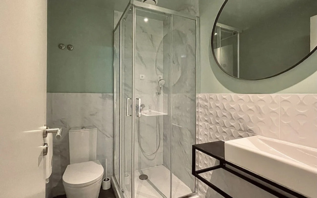 Avenue Hostel & Suites