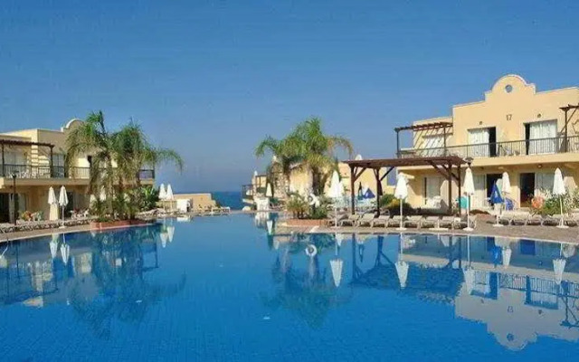 Apartments Pafian Park Holiday Village