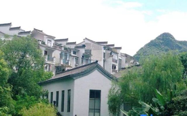 Jasper International Hotel