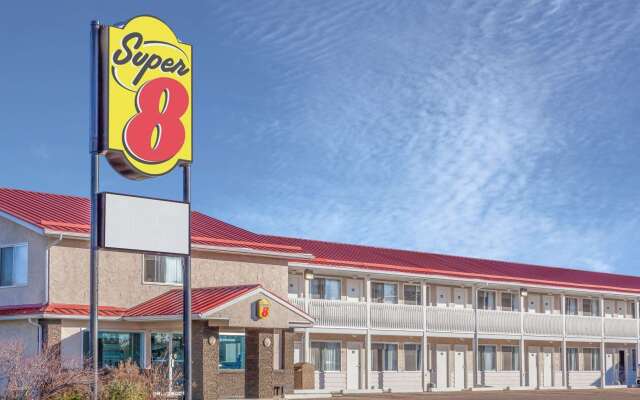 Super 8 by Wyndham Stettler