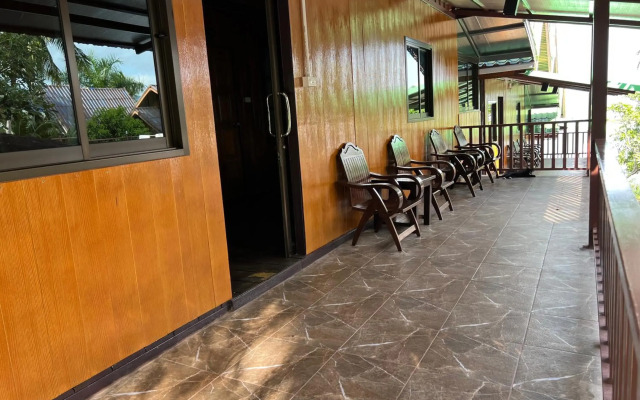 Tharathip Resort