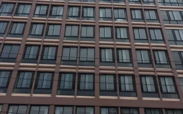 Yueqing Jindian Business Hotel