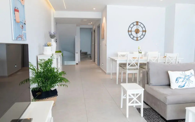 beach deluxe house
