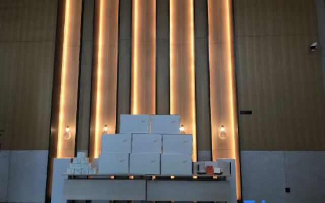 Nanjing Olympic Sports Expo Center UEASY Hotel