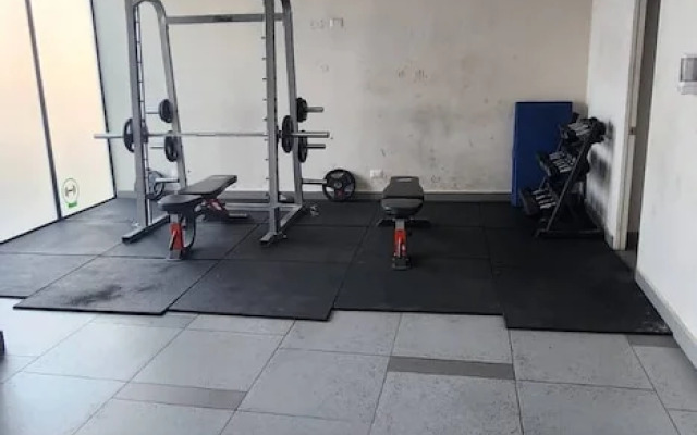 Comfortable Loft With Gym In Independence