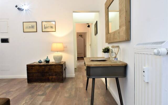 Silver Suite Coliseum